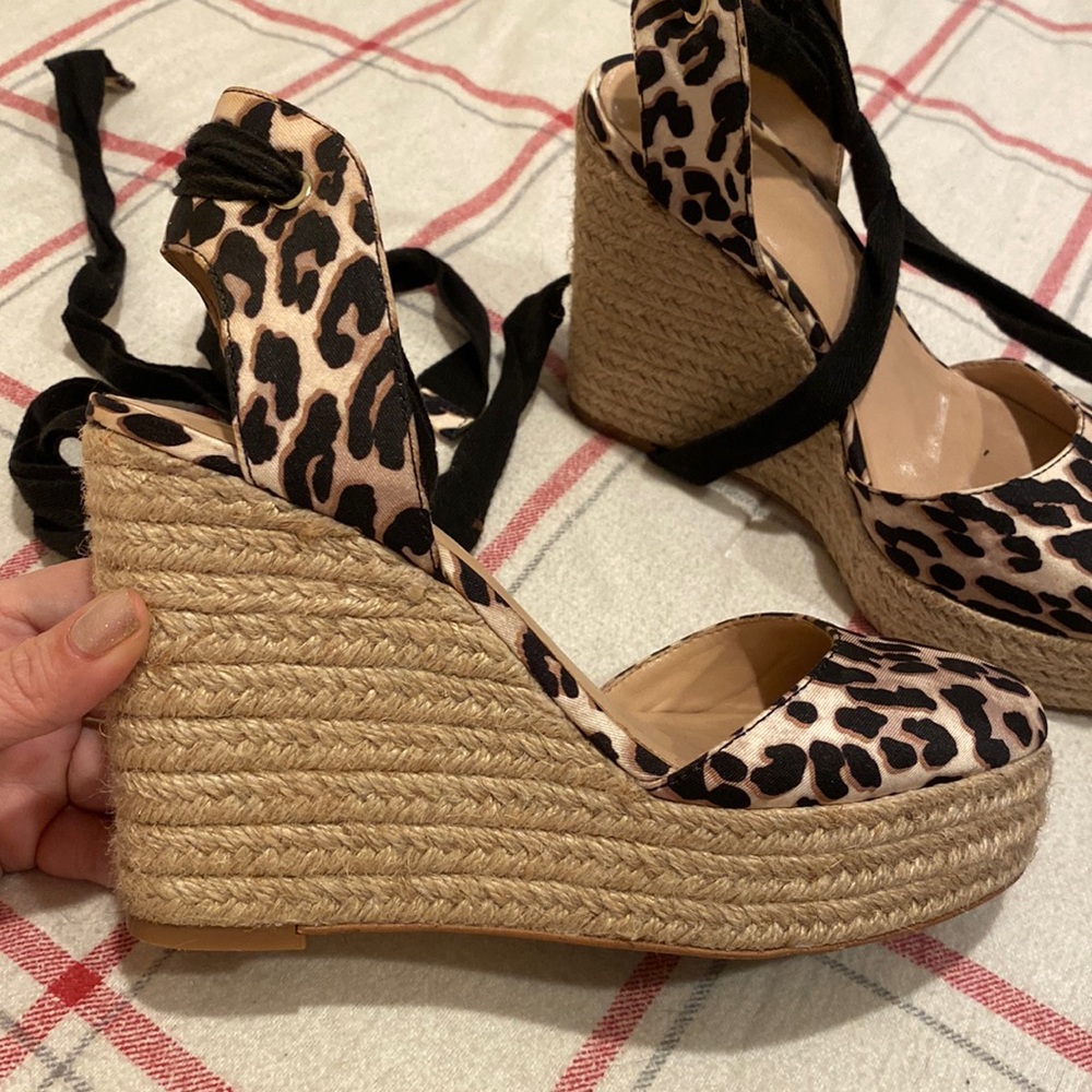Leopard wedges